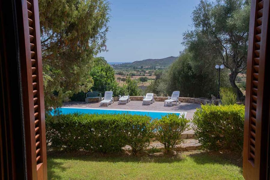 Smeralda-Villa mit Pool und Meerblick - Nr. 119A